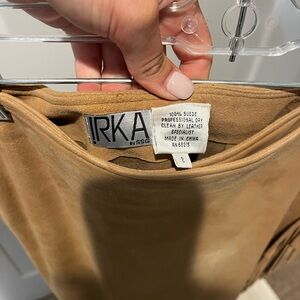 Suede skirt with fringe